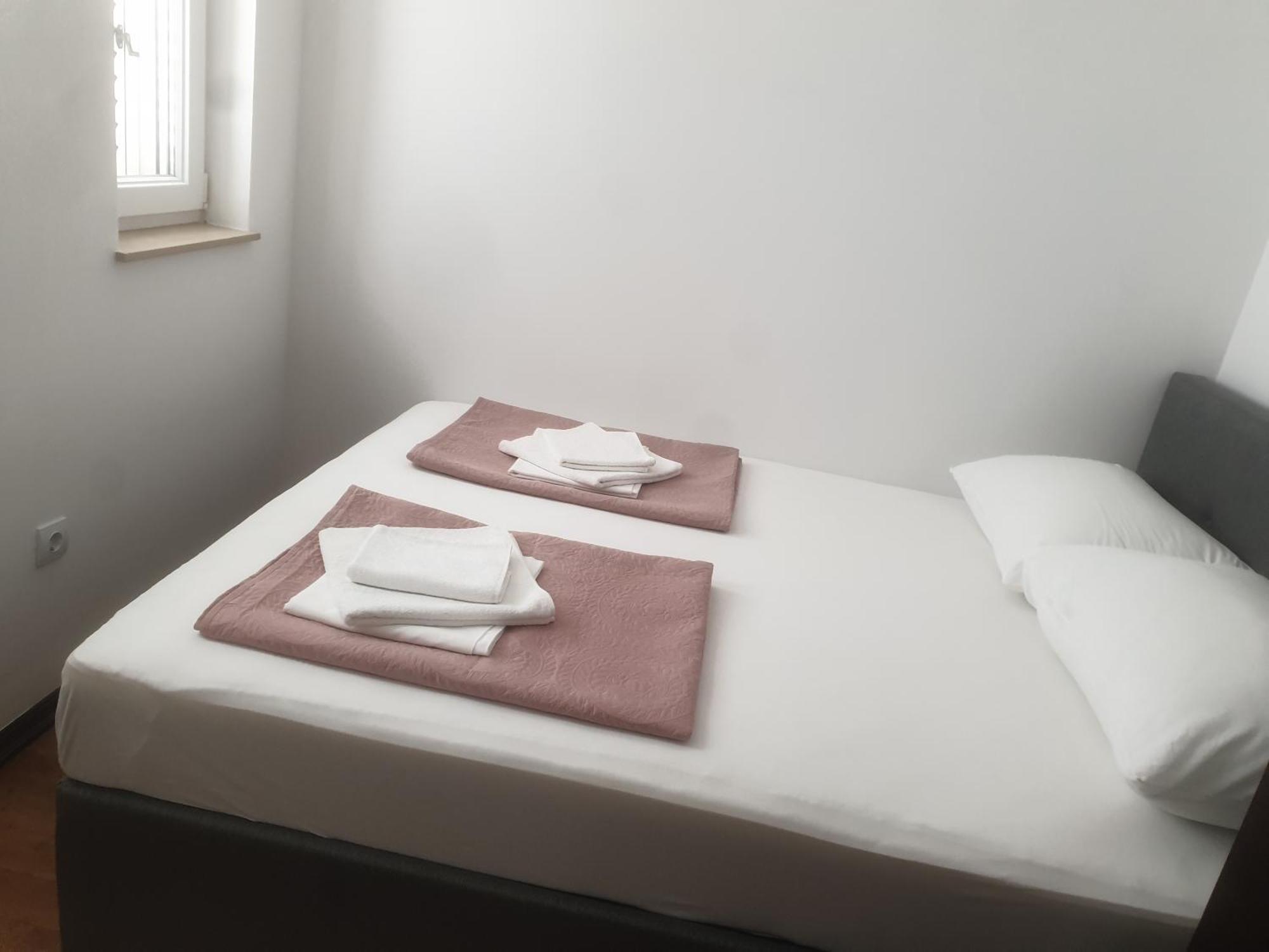 Summertime Apartmani Povljana Zimmer foto