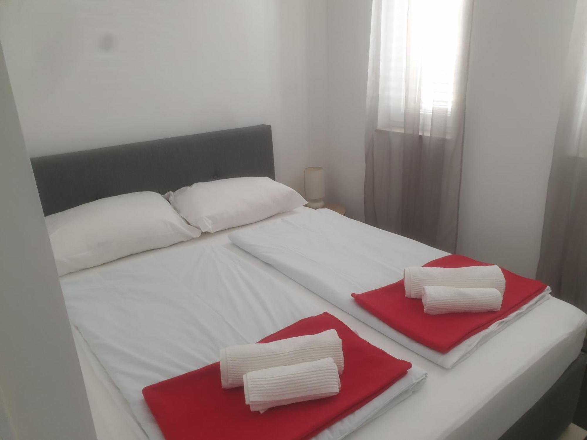 Summertime Apartmani Povljana Zimmer foto